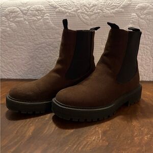 Women’s Brown Chelsea Boots
